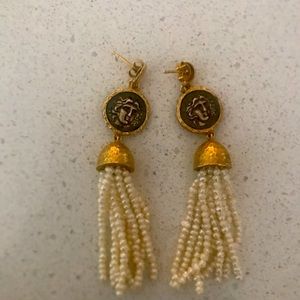 Ain Tap Turkish earrings